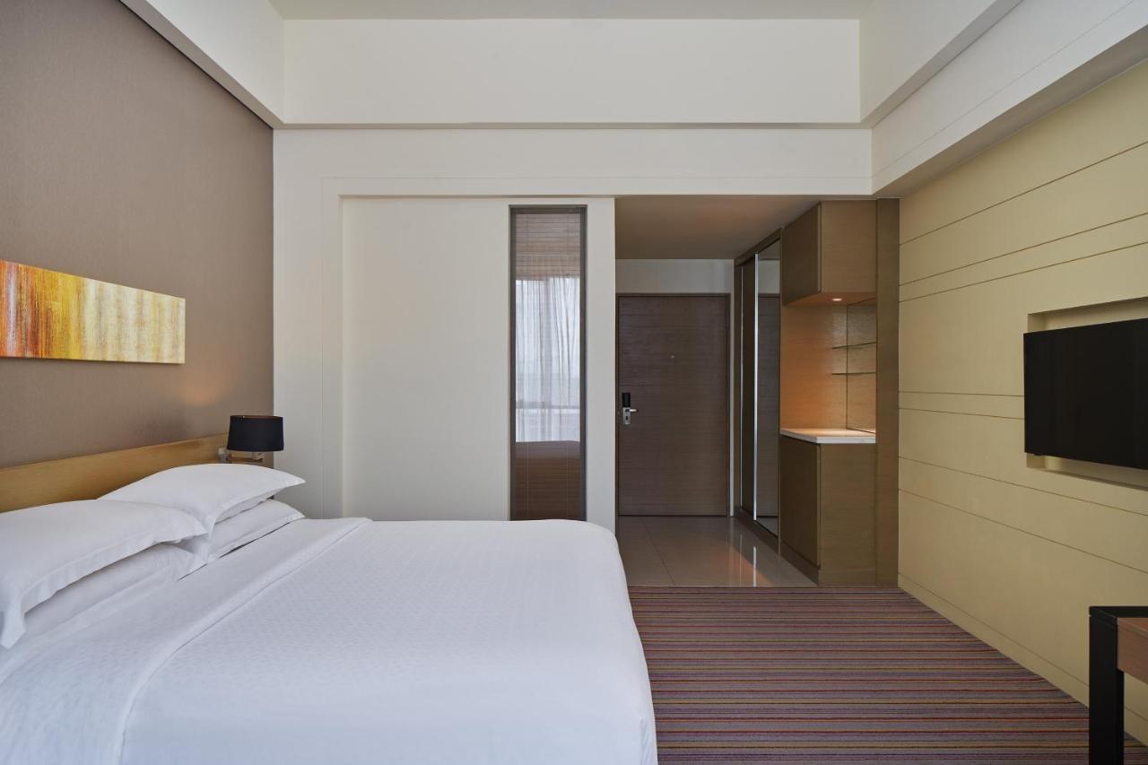 Four Points By Sheraton Puchong Εξωτερικό φωτογραφία