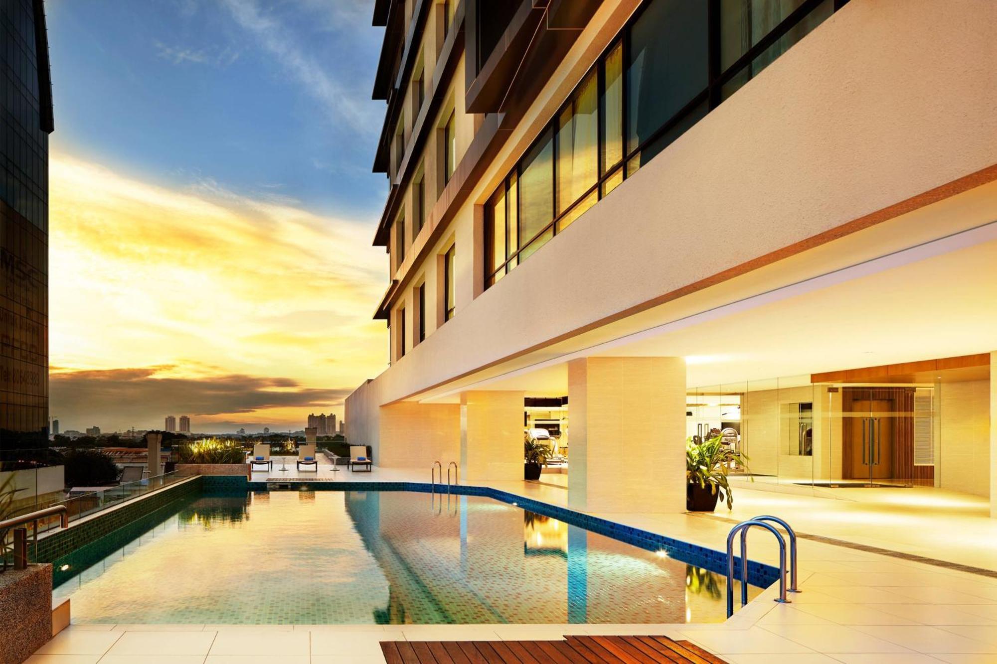 Four Points By Sheraton Puchong Εξωτερικό φωτογραφία