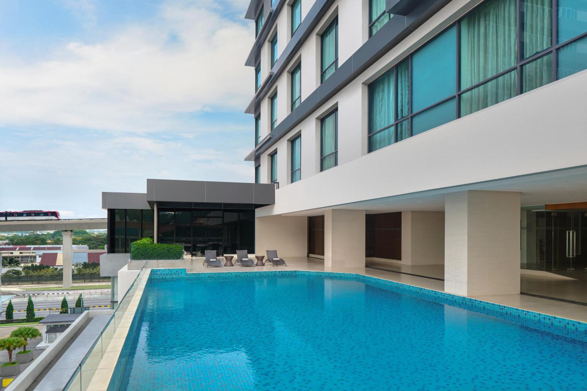 Four Points By Sheraton Puchong Εξωτερικό φωτογραφία