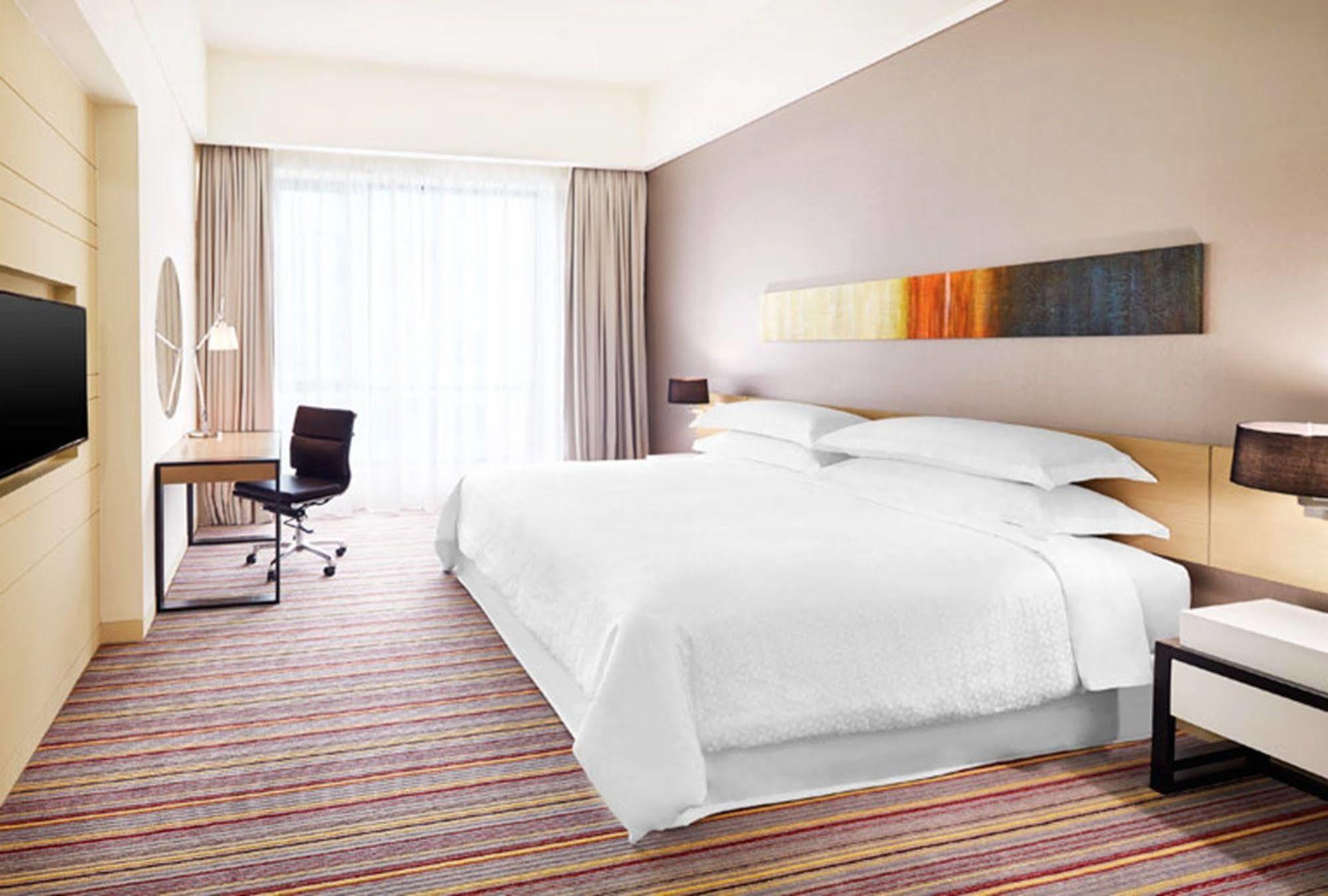 Four Points By Sheraton Puchong Εξωτερικό φωτογραφία